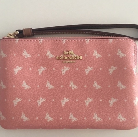 Coach Handbags - Coach Wristlet